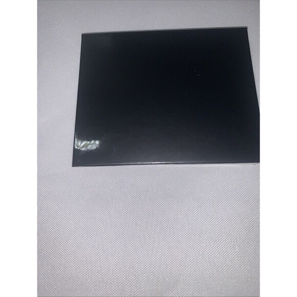 Doucce On The Go Palette - 4 Eyeshadows; 1 Highlighter; 1 Blush - SEALED Package - Picture 3 of 8